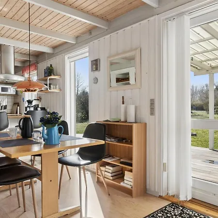 Selinda - 250m From The Sea By Interhome * Rønne