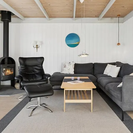 Сasa de vacaciones Selinda - 250m From The Sea By Interhome Rønne